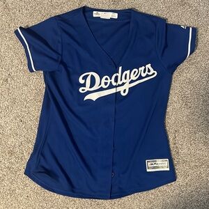 Versatile Dodgers Jersey Size M
